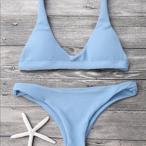 Blue textured bikini set